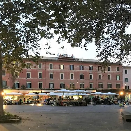 Beautifully Renovated Loft In Trastevere *