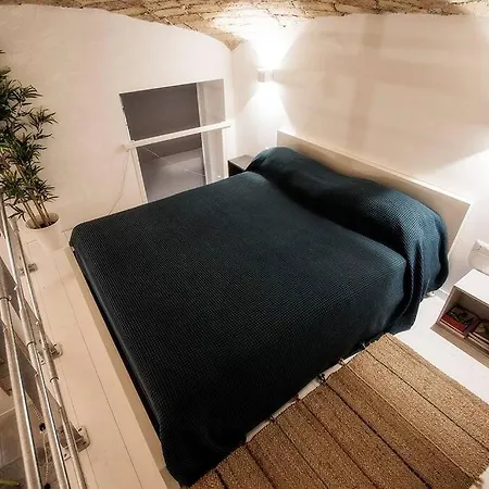 Beautifully Renovated Loft In Trastevere * Ρώμη