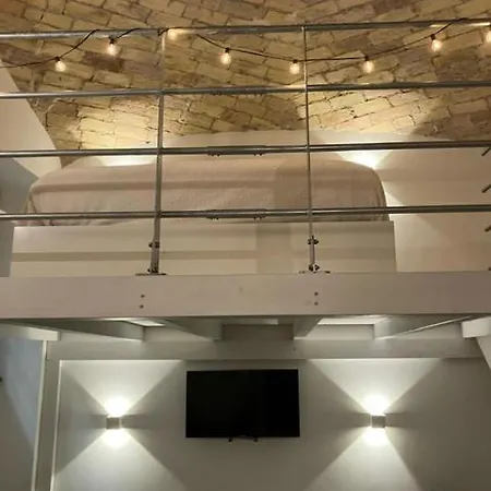 Beautifully Renovated Loft In Trastevere アパート *